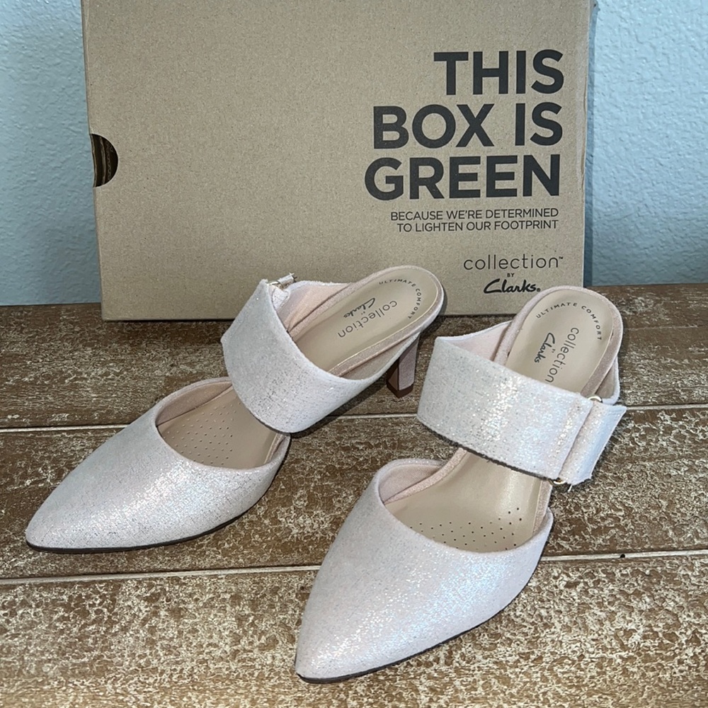 CLARKS
ILLEANA DAISY WOMENS LEATHER SLIP ON WEDGE SANDALS NWT
